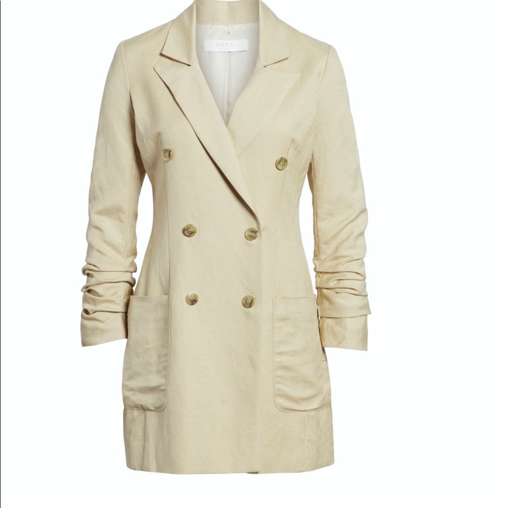 ASTR the label long linen ruched blazer